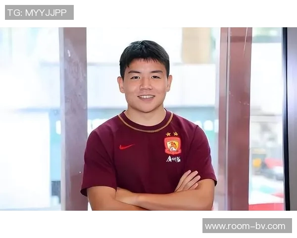 徐彬英伦首秀狼队U21首发出战英超二级联赛展现新星风采